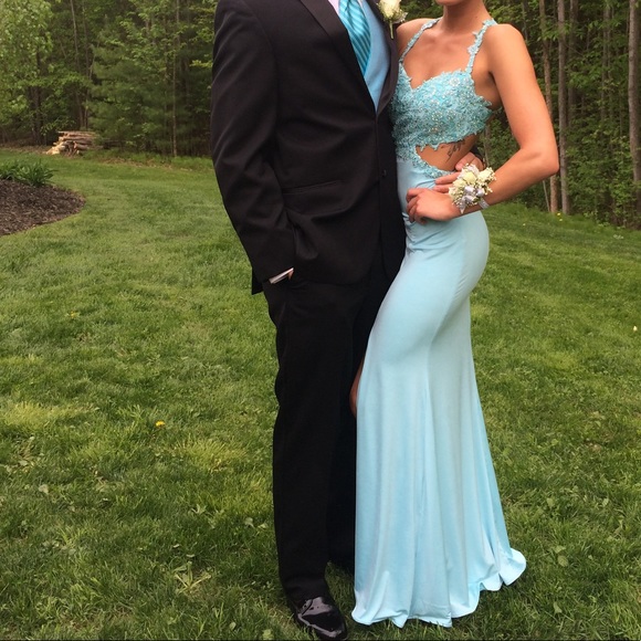 #prom #promdress #bestdressed - Picture 3 of 5